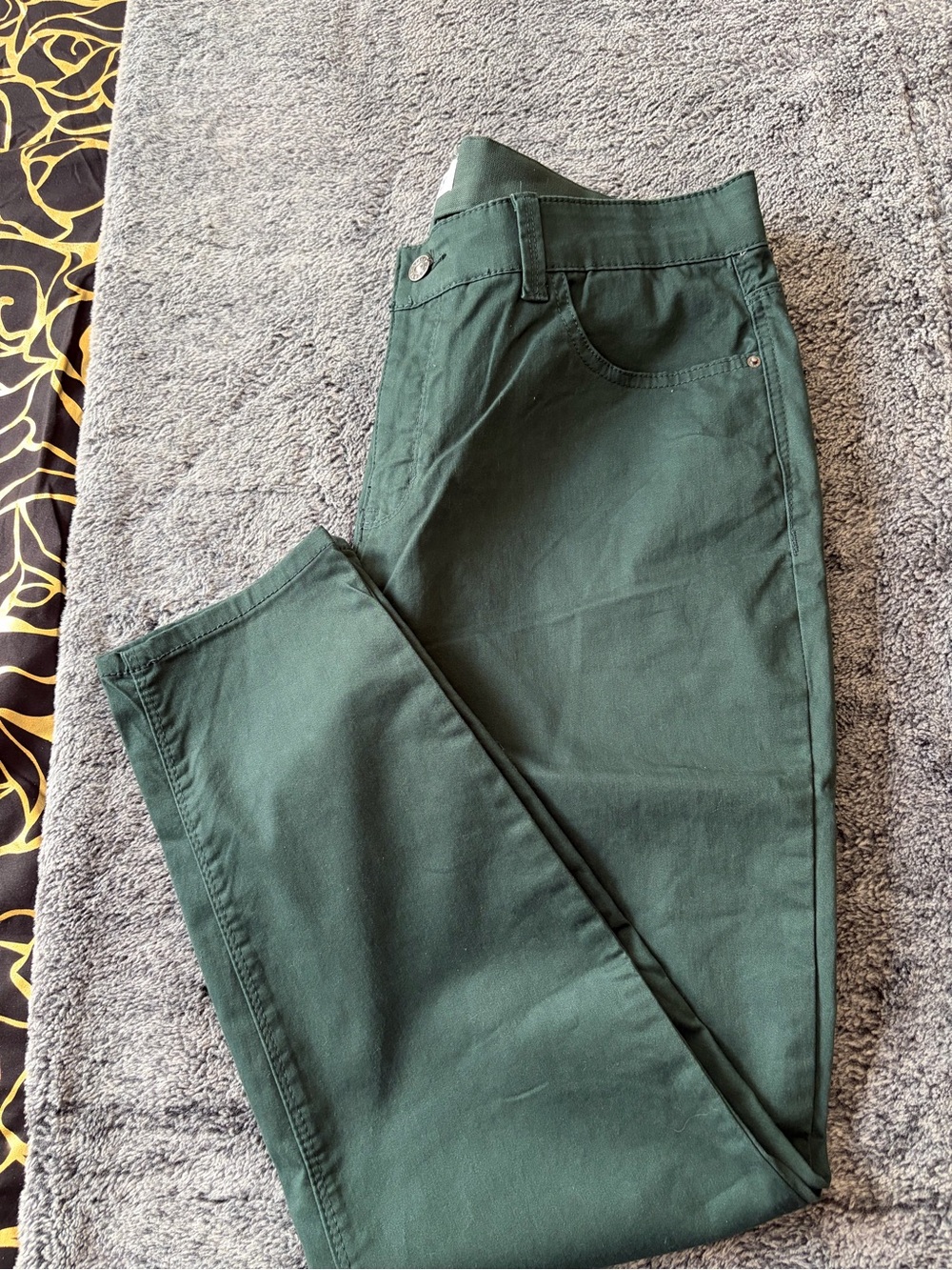 Women’s Straight Leg Jeans in Deep Green